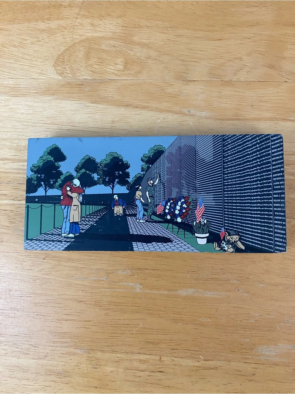 1997 Hometown Collectibles Vietnam Veterans Memorial Wall Shelf Sitter